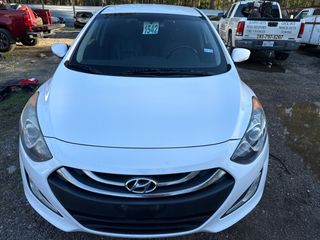 2014 Hyundai Elantra GT Base w/Blue - Exterior Front Center Image